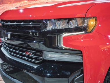 Detroit, bize - 15 Ocak 2018: Chevrolet Silverado Trail Boss kamyonet Kuzey Amerika Uluslararası Otomobil Fuarı'nda şehir Detroit Cobo Center'da sırasında ekranda.