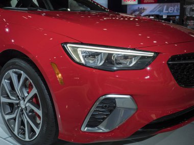 Detroit, bize - 15 Ocak 2018: Buick Regal Gs Kuzey Amerika Uluslararası Otomobil Fuarı'nda şehir Detroit Cobo Center'da sırasında ekranda.