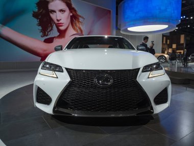 Detroit, bize - 15 Ocak 2018: Lexus Gs F Kuzey Amerika Uluslararası Otomobil Fuarı'nda şehir Detroit Cobo Center'da sırasında ekranda.