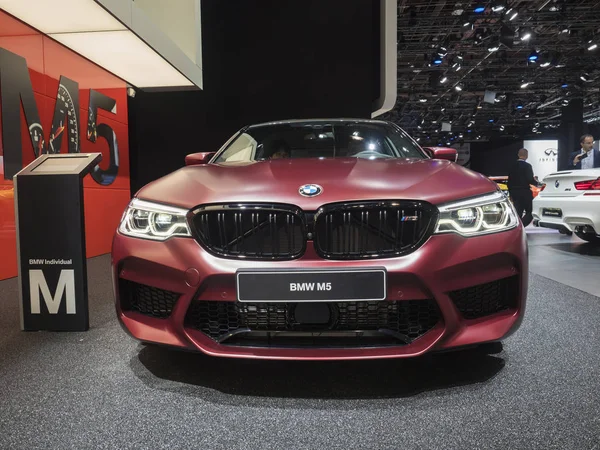 Detroit, bize - 15 Ocak 2018: Bmw M5 Kuzey Amerika Uluslararası Otomobil Fuarı'nda şehir Detroit Cobo Center'da sırasında ekranda.