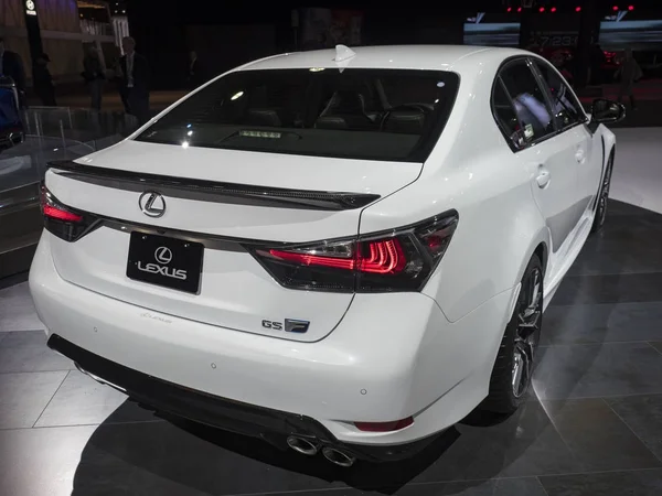 Detroit, bize - 15 Ocak 2018: Lexus Gs F Kuzey Amerika Uluslararası Otomobil Fuarı'nda şehir Detroit Cobo Center'da sırasında ekranda.