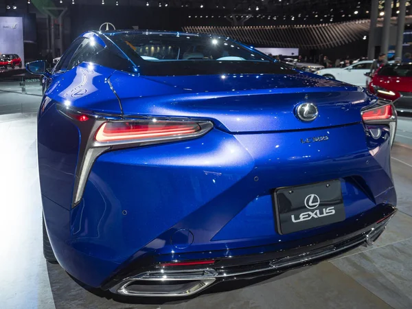 Lexus lc500 auf der new york international auto show 2018 — Stockfoto