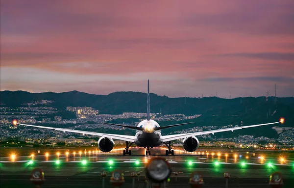 Vliegtuig Staande Net Aankomst Vertrek Start Landingsbaan Passagiers Reizen Naar — Stockfoto