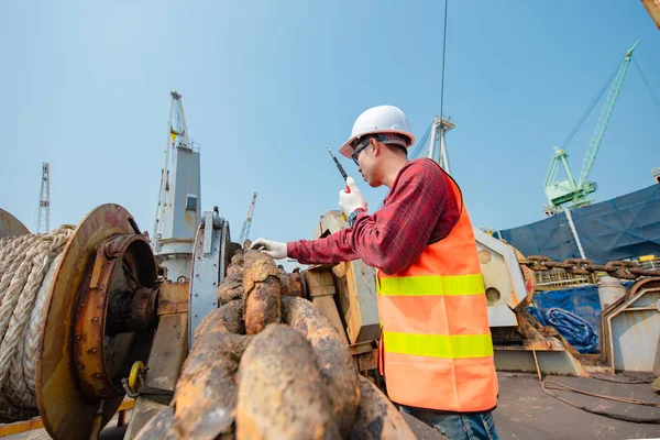 Engineering Hafenstaatkontrolle Hafenmeister Arbeiter Die Den Materialzustand Von Getrieben Sicherem — Stockfoto