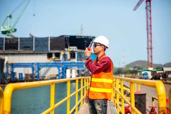 Voorman Supervisor Havencontroleur Laadkapitein Belast Met Het Werken Dockterminal Werkplek — Stockfoto