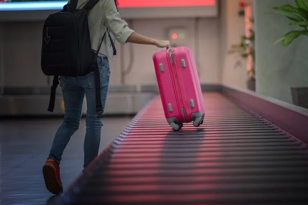 Gepäckausgabe Flughafen Transferband Durch Reisende Der Letzten Phase Des Letzten — Stockfoto