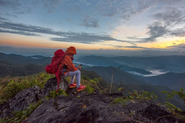 Woman Backpacker Tourist Enjoy Nature Mist Flowing Fog Hills Wild — Stock Photo, Image