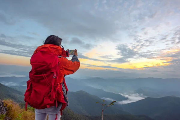 Woman Backpacker Tourist Enjoy Nature Mist Flowing Fog Hills Wild — Stock Photo, Image