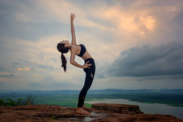Woman Practice Yoga Training Top Peak Mountain River Lake Background — Stock Photo, Image