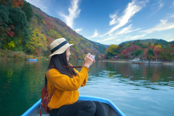 Woman Traveller Tourist Enjoy Takes Photo Trip Japan River Side — Stock Photo, Image
