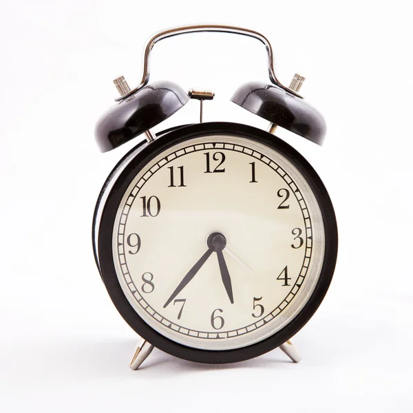 Reloj despertador negro de estilo antiguo con ruta de recorte Imágenes De Stock Sin Royalties Gratis