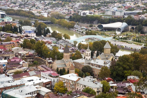 Centre-ville de Tbilissi vue aérienne depuis la forteresse de Narikala, Géorgie — Photo