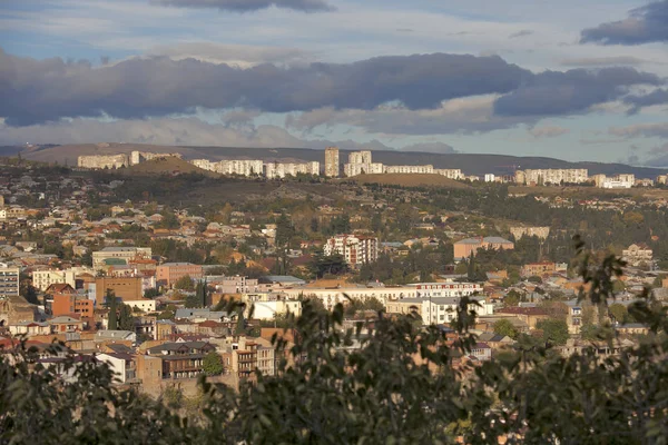 Centre-ville de Tbilissi vue aérienne depuis la forteresse de Narikala, Géorgie — Photo