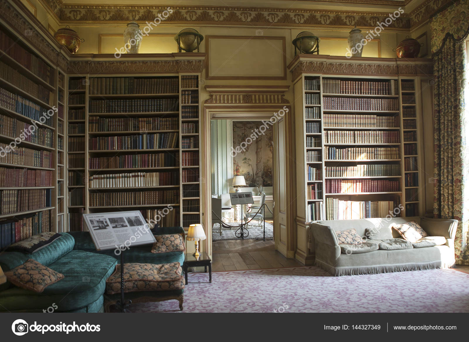 Typische interieur van Engelse kasteel – Redactionele stockfoto ... Typische interieur van Engelse kasteel – Redactionele stockfoto ...