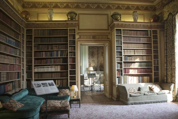 Typical interior of English castle — Stock Photo, Image