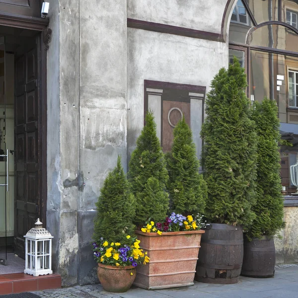 Front entrance of the famous Polish restaurant Fukier (u Fukiera) in Stary Rynek, Old Town Market Place, Warsaw, Poland — Stock Photo, Image