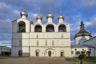 Beyaz çan çan ile. Kremlin Antik şehir, Rostov Veliky.Russia in. Altın yüzük