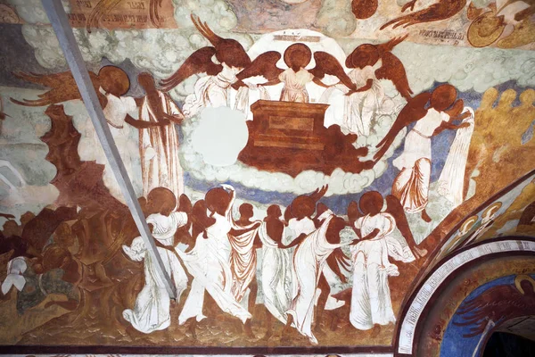 Pintura bíblica sobre paredes y techo en la catedral del Kremlin de Rostov —  Fotos de Stock