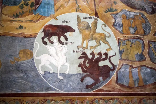 Pintura baseada na Bíblia em paredes e teto na catedral do Kremlin Rostov — Fotografia de Stock