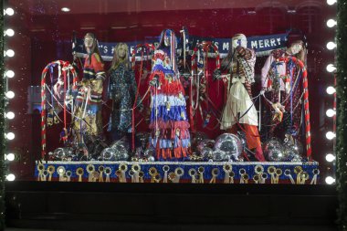 Selfridges, Oxford Street, Londra, Noel ve yılbaşı 2018 için dekore edilmiş