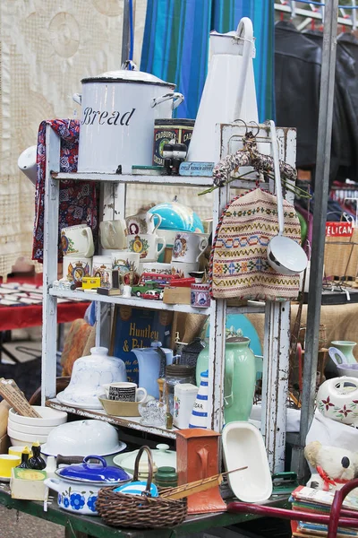 Venda de antiguidades no mercado Spitalfield — Fotografia de Stock