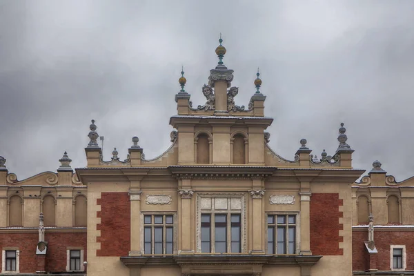 Façade de la salle des tissus de Cracovie — Photo