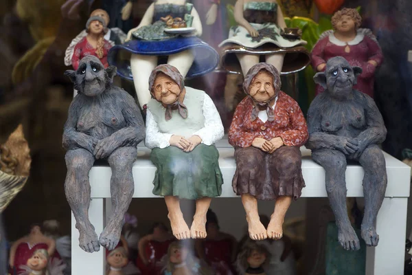 Figurine in un negozio di souvenir — Foto Stock