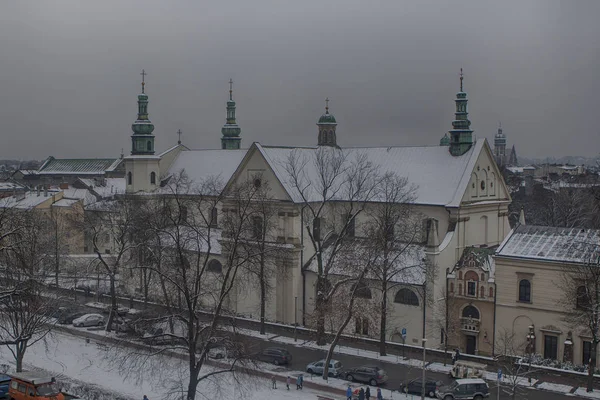 Tetti di case nella città vecchia di Cracovia — Foto Stock