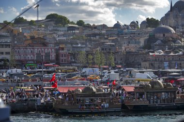 Bir görünümü Haliç Galata Köprüsü, Istanbul, Türkiye