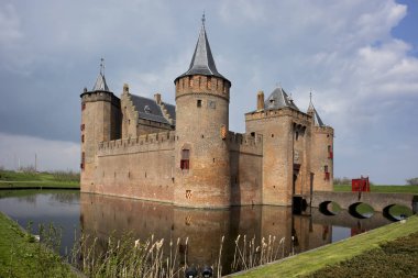 Hollanda, Hollanda, Avrupa'nın Muiden köyünde kalenin Muiderslot