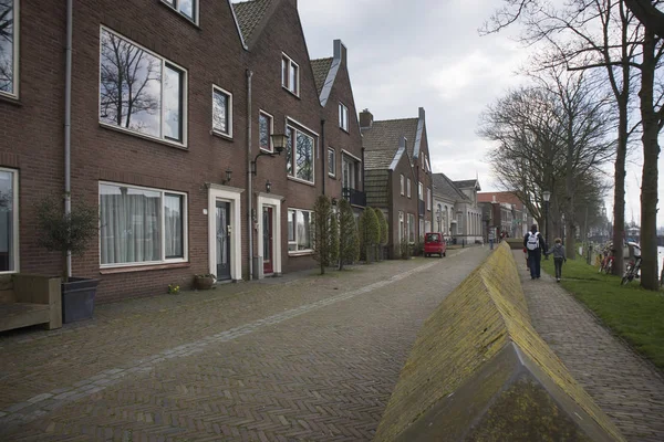 Oud gebouw in klein dorp Muiden — Stockfoto