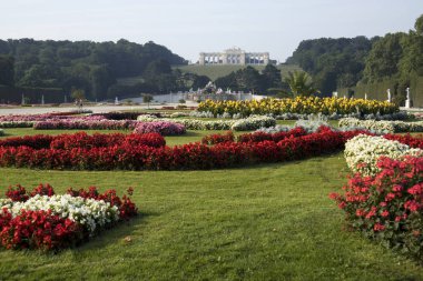 Schonbrunn Sarayı, Almanya: Schloss Schonbrun, Habsburg hükümdarlarının Viyana, Hietzing 'deki barok yaz konutu