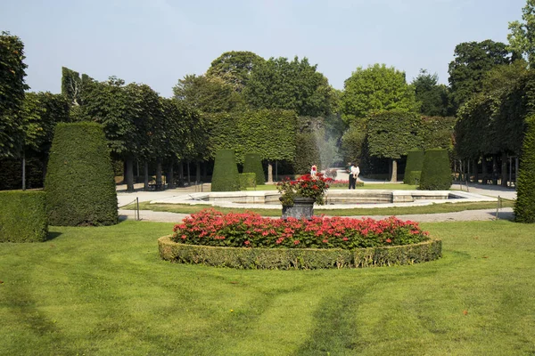 Pałac Schonbrunn, niemiecki: Schloss Schonbrun, barokowa letnia rezydencja monarchów habsburskich w Hietzing, Wiedeń Austria — Zdjęcie stockowe