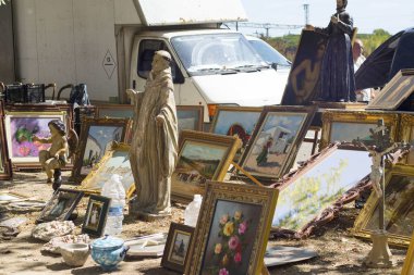 Mercat Barcelona Limanı. Bit pazarı Fira Brocanters - Port Antiç