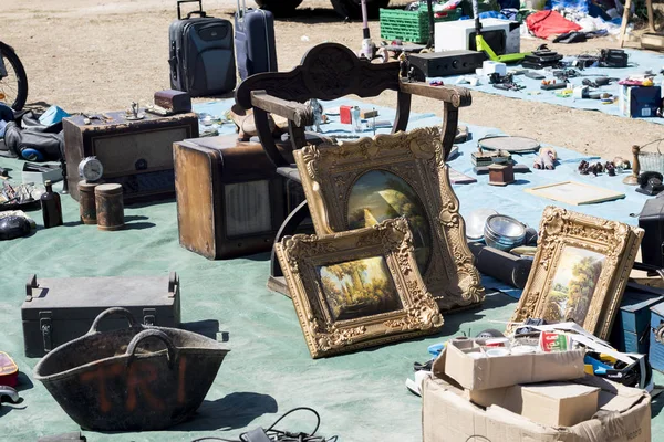 Mercat Port Barcelona. Pchli targ Fira Brocanters -Port Antic — Zdjęcie stockowe