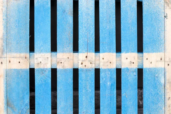 Fragmento Una Caja Azul Tablas Golpeadas Pintadas Manera Desigual —  Fotos de Stock