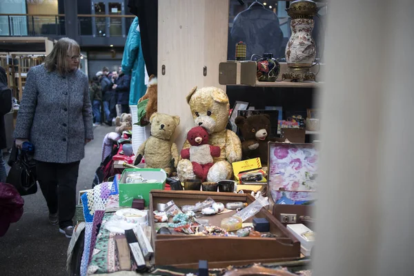 London Inggris Februari 2020 Pasar Loak Spitalfields Boneka Teddy Bear — Stok Foto