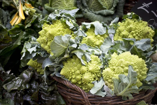 Repollo Brócoli Romanesco Para Venta Mercado Agricultores — Foto de Stock