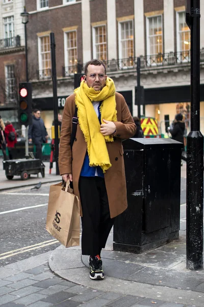 Londra Regno Unito Gennaio 2020 Persone Alla Moda Strada Stile — Foto Stock