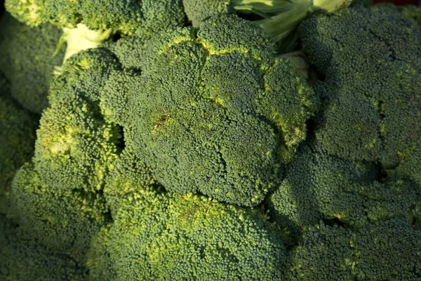 Brokoli Mengandung Klorofil Membantu Untuk Memelihara Mata Dan Kulit Pasar — Stok Foto