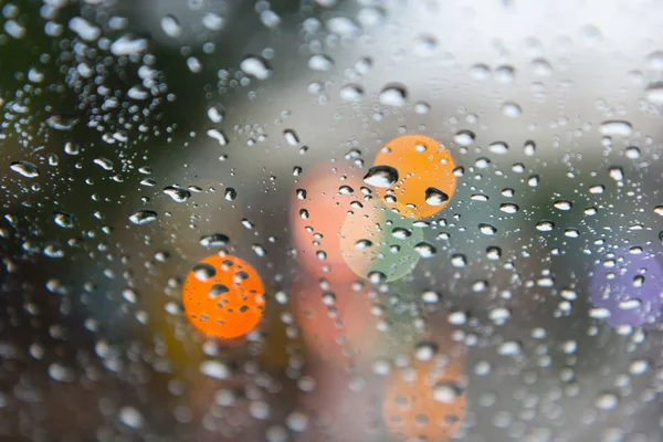 Gouttes d'eau sur verre — Photo