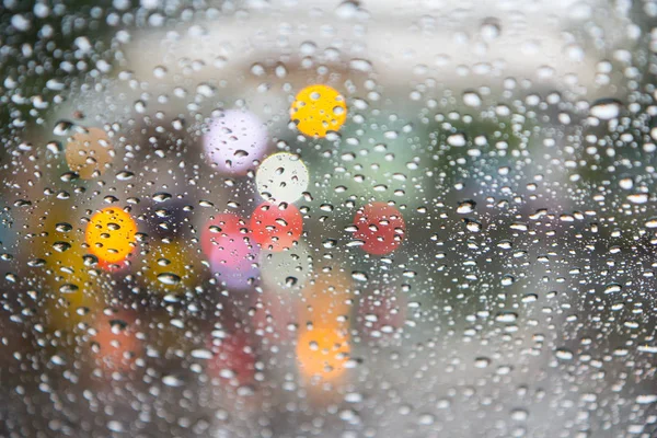 Gotas de agua sobre vidrio — Foto de Stock