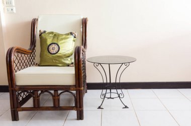 Hasır Sandalye sabah hafif ayarla