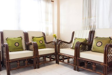 Hasır Sandalye sabah hafif ayarla