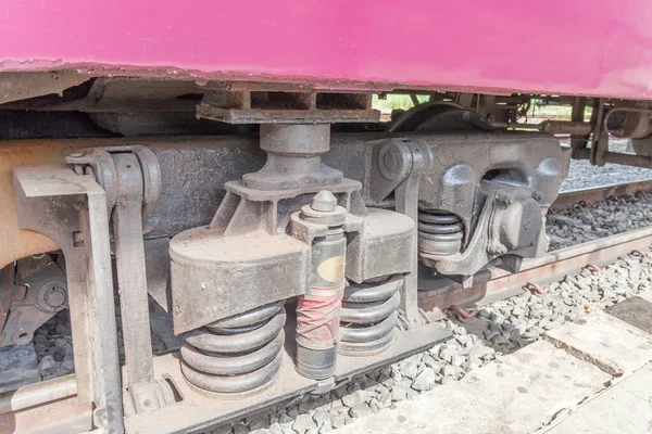 Rotura Rueda Primer Plano Sistema Suspensión Del Tren Diesel — Foto de Stock