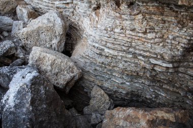 Kaya dağının uçurumu