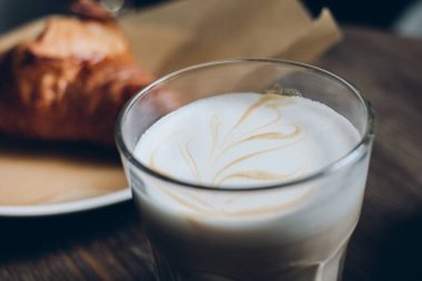 Kahvaltını kafede yap.