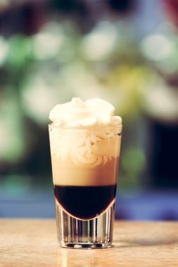 Patlat İş shot bar standı