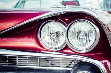 Küba konumlar kavramı. Havana, yavrusu eski araba Far