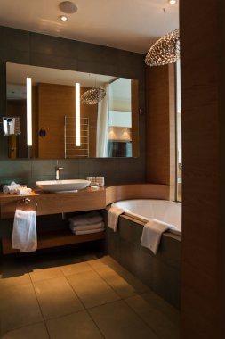 Windo ile modern yaşam tarzı için lüks banyo iç tasarım